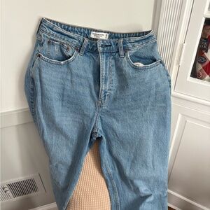 Abercrombie Women's High Rise Vintage Straight Jean
